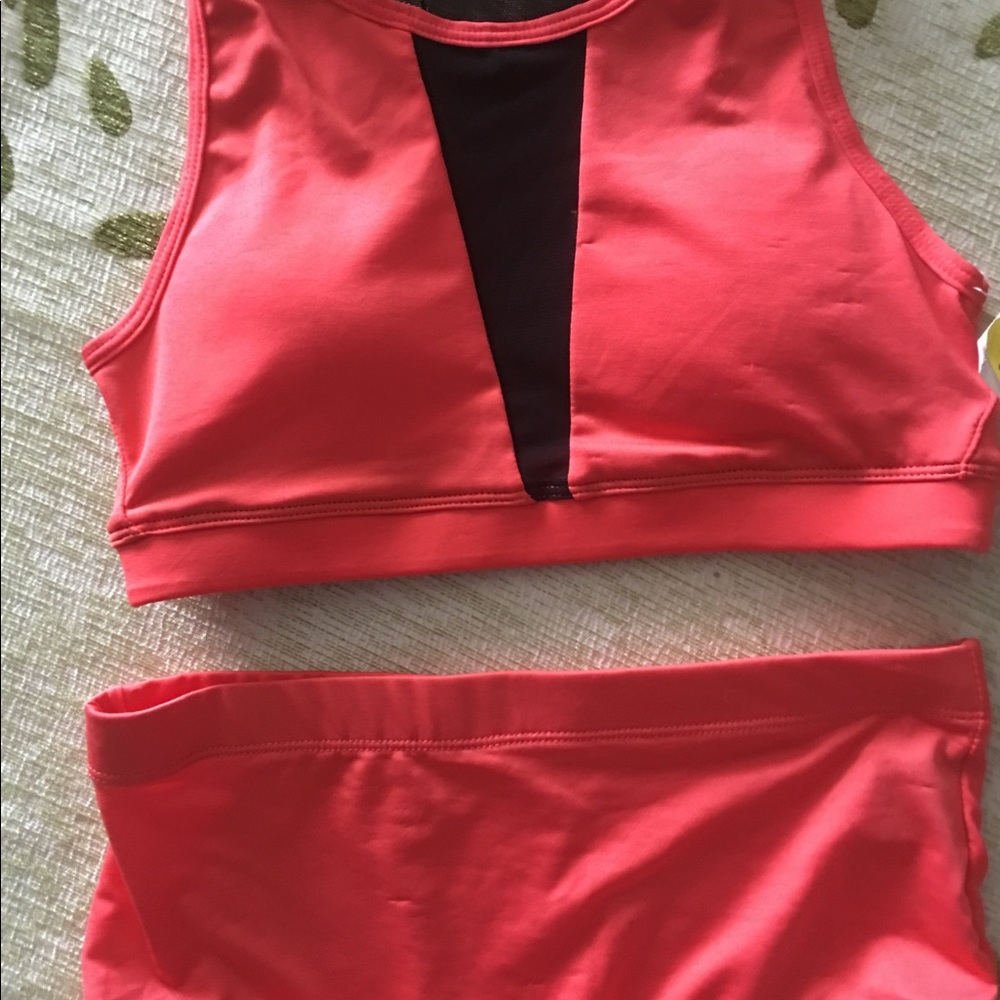 New swim suit w tags SM